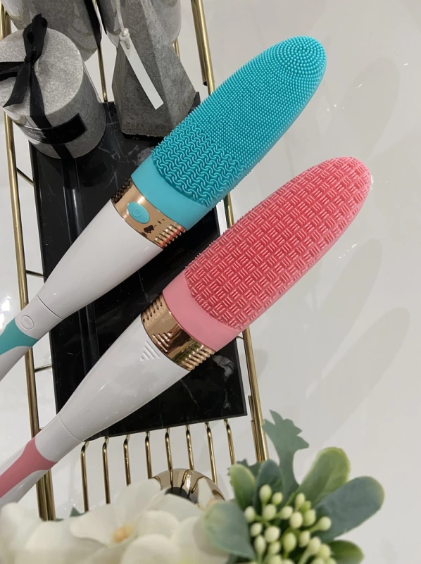 Electric Bathroom Scrubber Motorized Shower Scrubber Electric Cleaning Brush For Bathroom